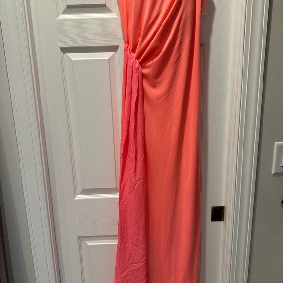 2 FOR $60 GOWNS! New w/ Tags Halston Heritage Gown - size 2 - Picture 8 of 9